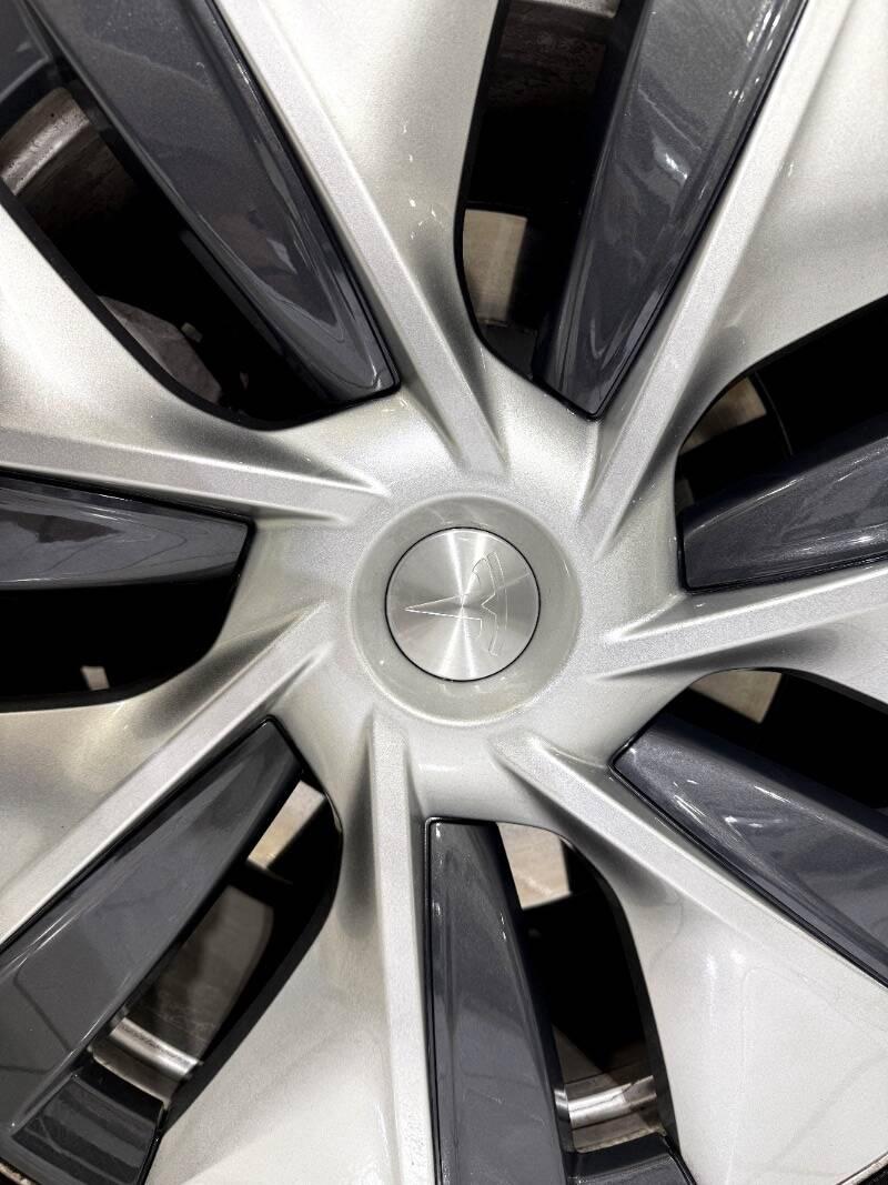 Tesla Model Y Single Motor rwd