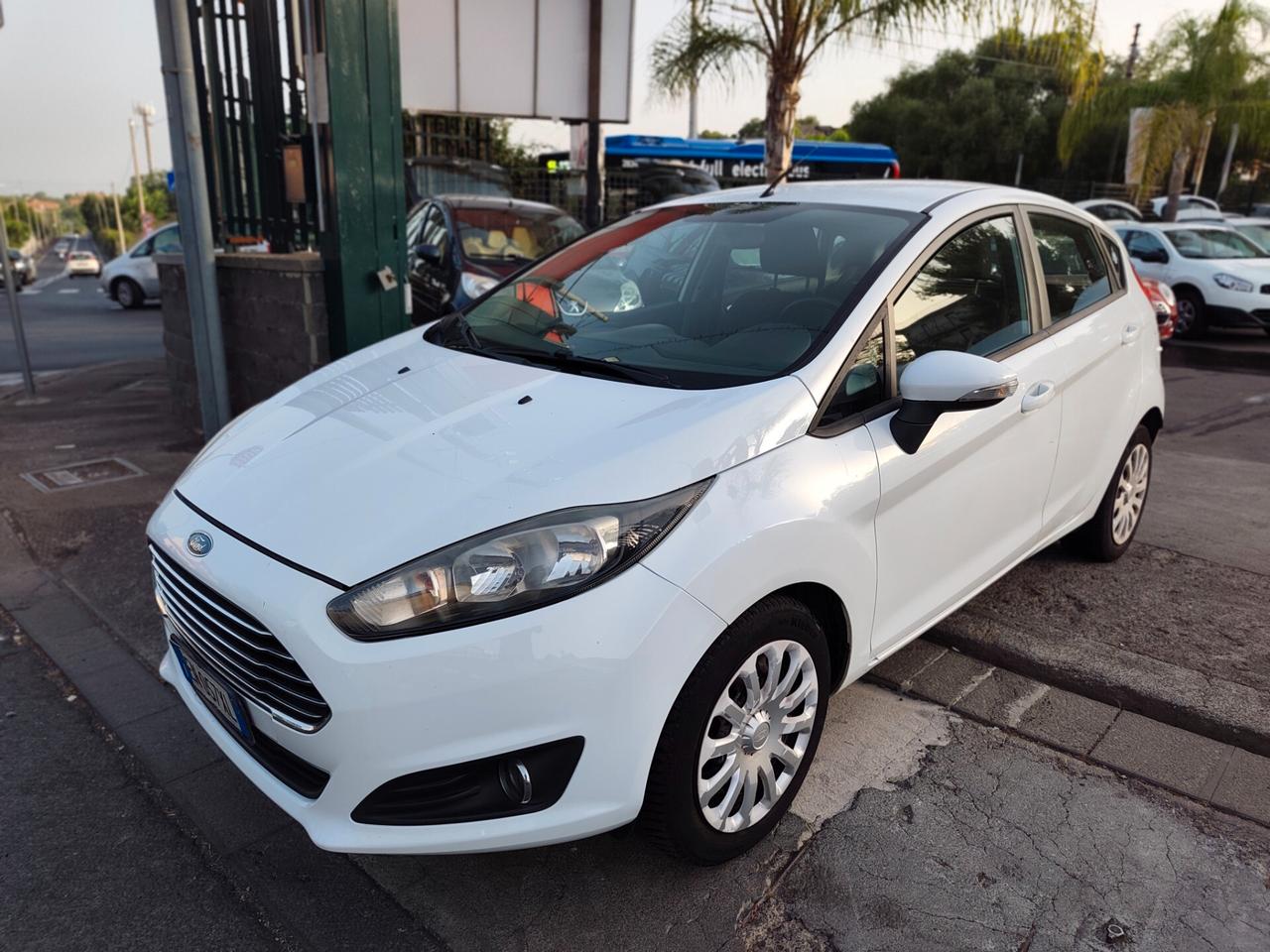 Ford Fiesta 1.4 5 porte Bz.- GPL