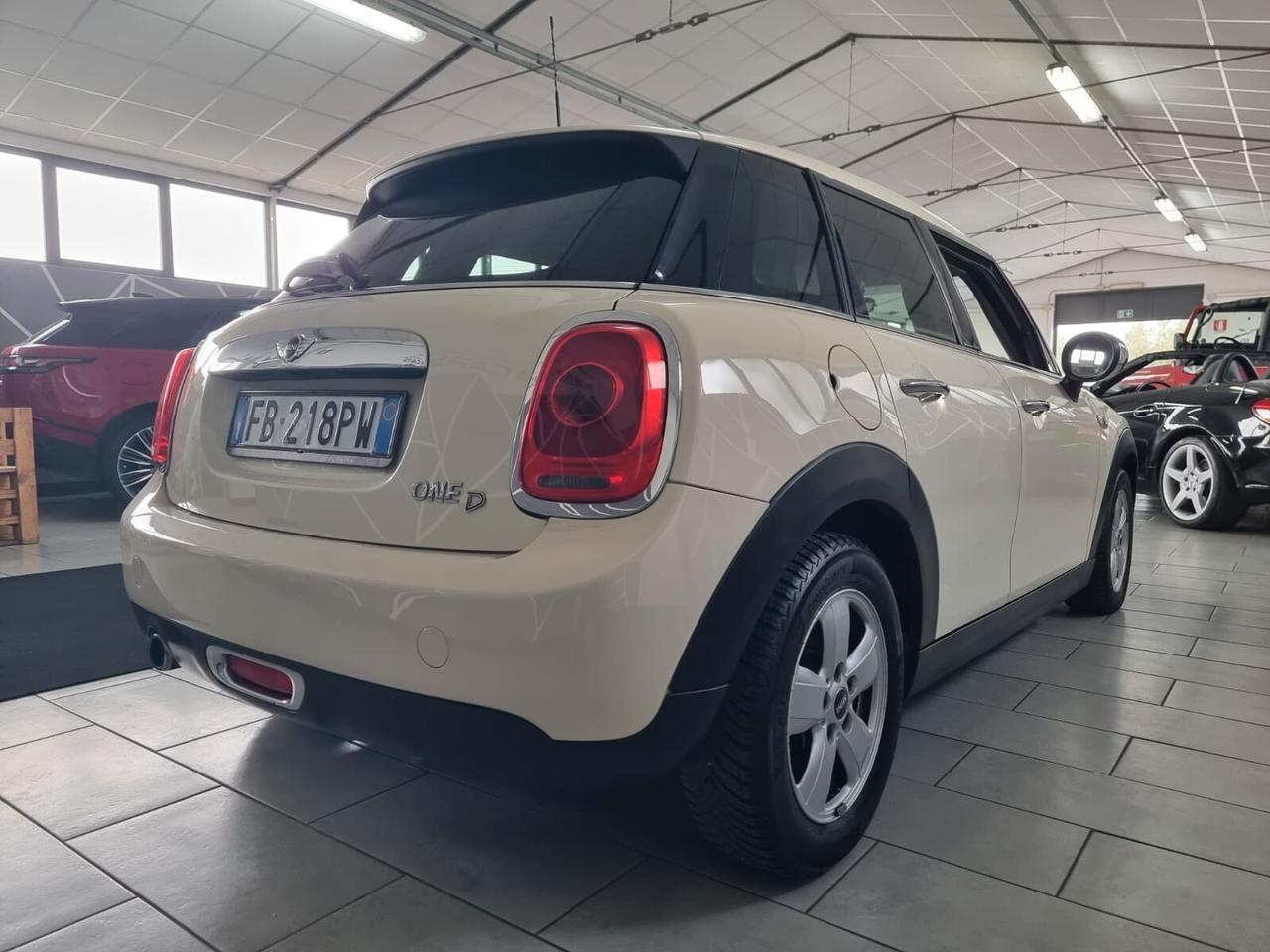 Mini 1.5 Cooper D Business XL NEOPATENTATI