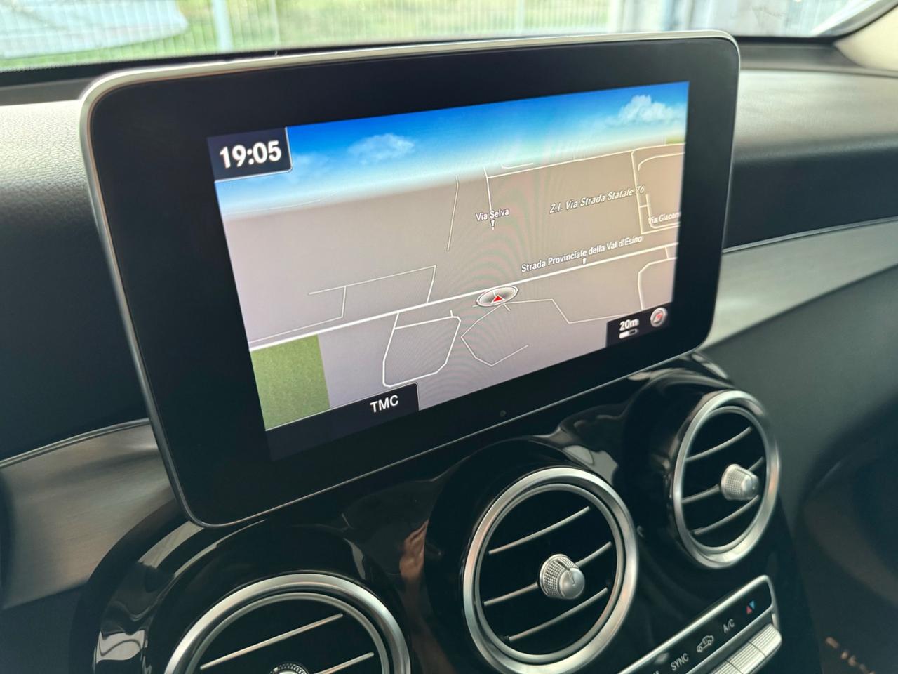MERCEDES GLC 250d Premium AMG - Tetto Pelle Led 20