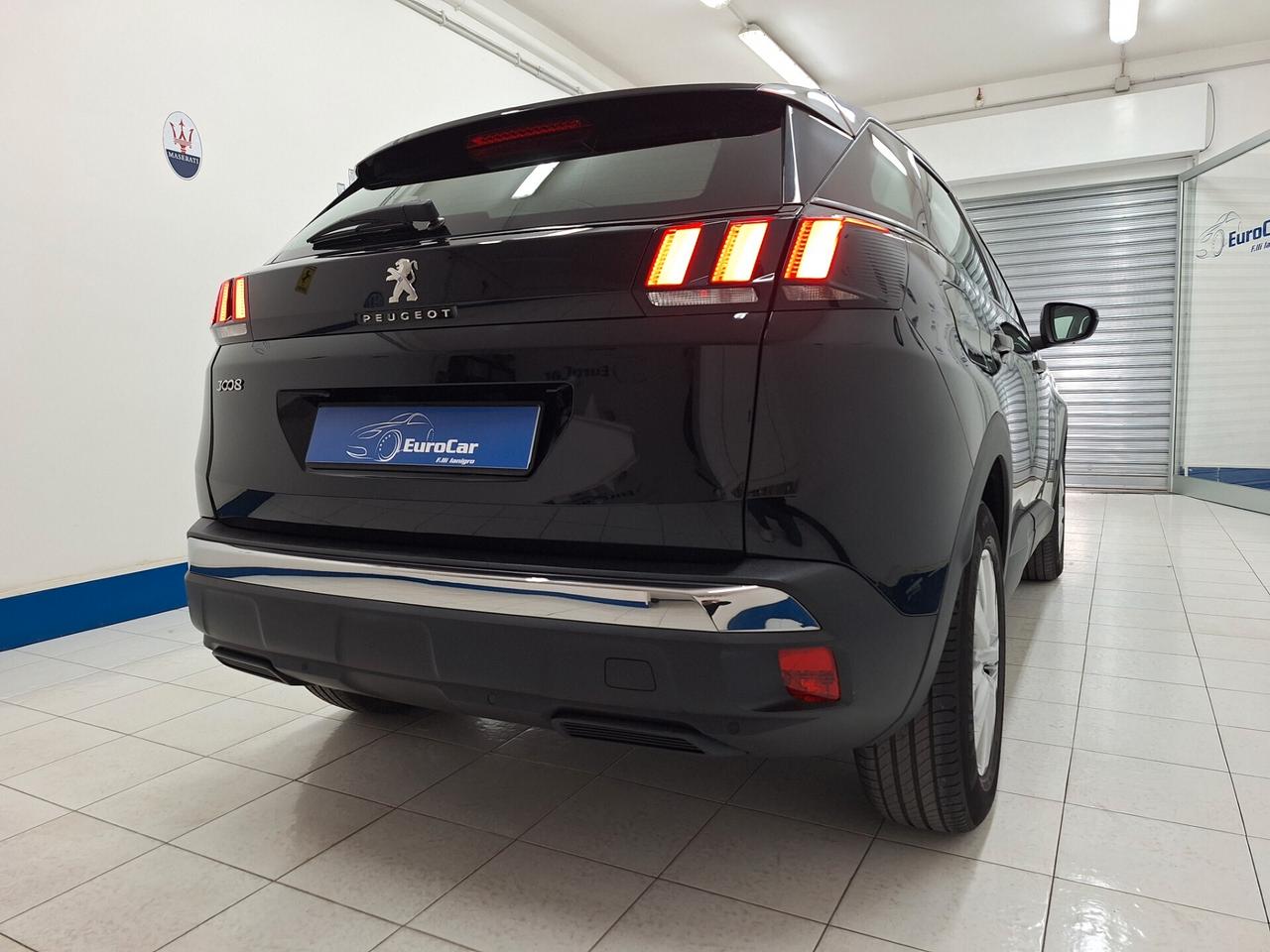Peugeot 3008 Business 1.5 BlueHDi 130cv