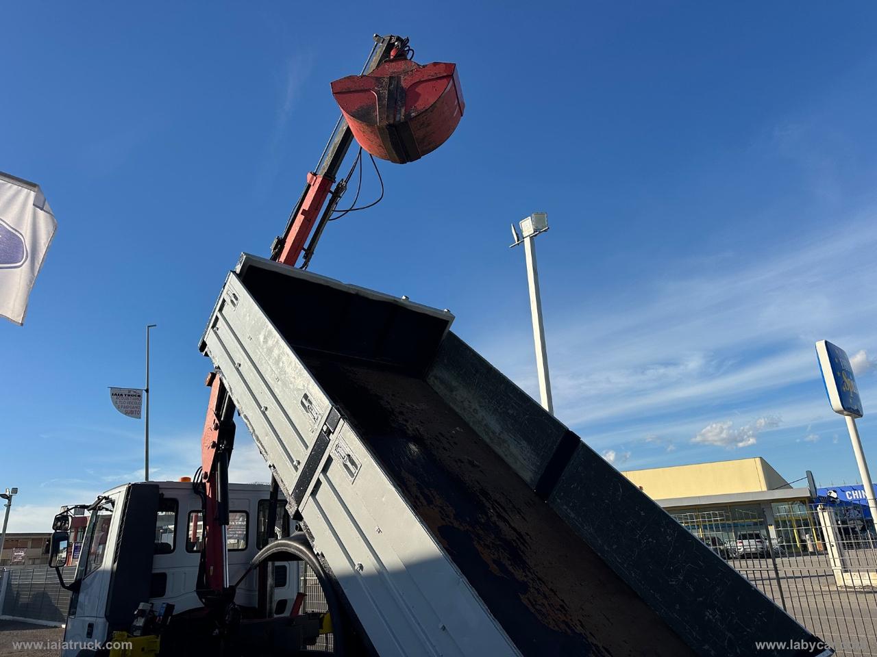 EUROCARGO TECTOR 75E15 RIBALTABILE CON GRU-PINZA ROTANTE