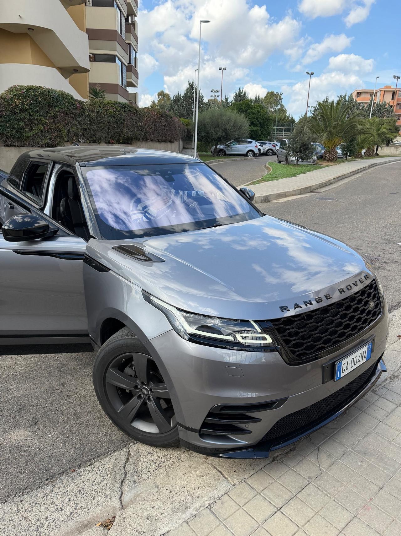 Range rover velar