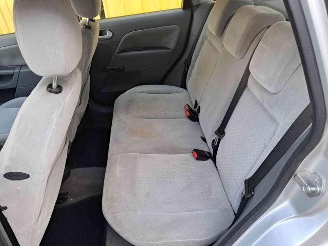 FORD Fiesta 1.4 16V 5p. Ghia ok neopatentati
