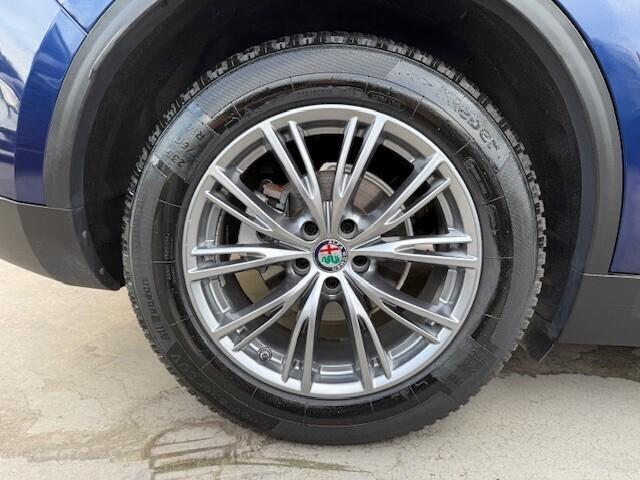 Alfa Romeo Stelvio 2.2 Turbodiesel 180 CV AT8 RWD