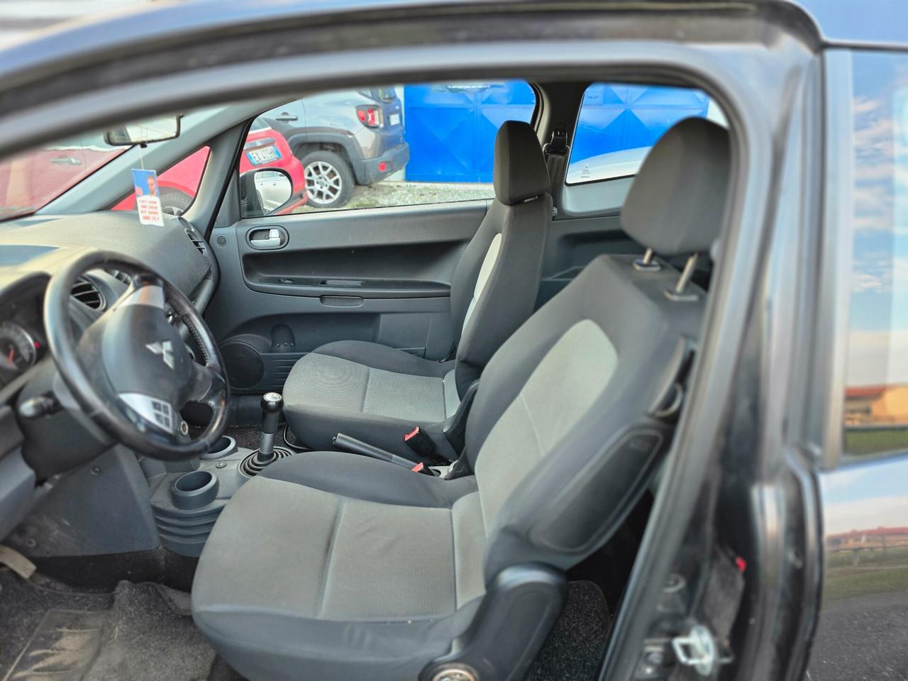 Mitsubishi Colt 1.1 12V 3p.GPL Special Action Model