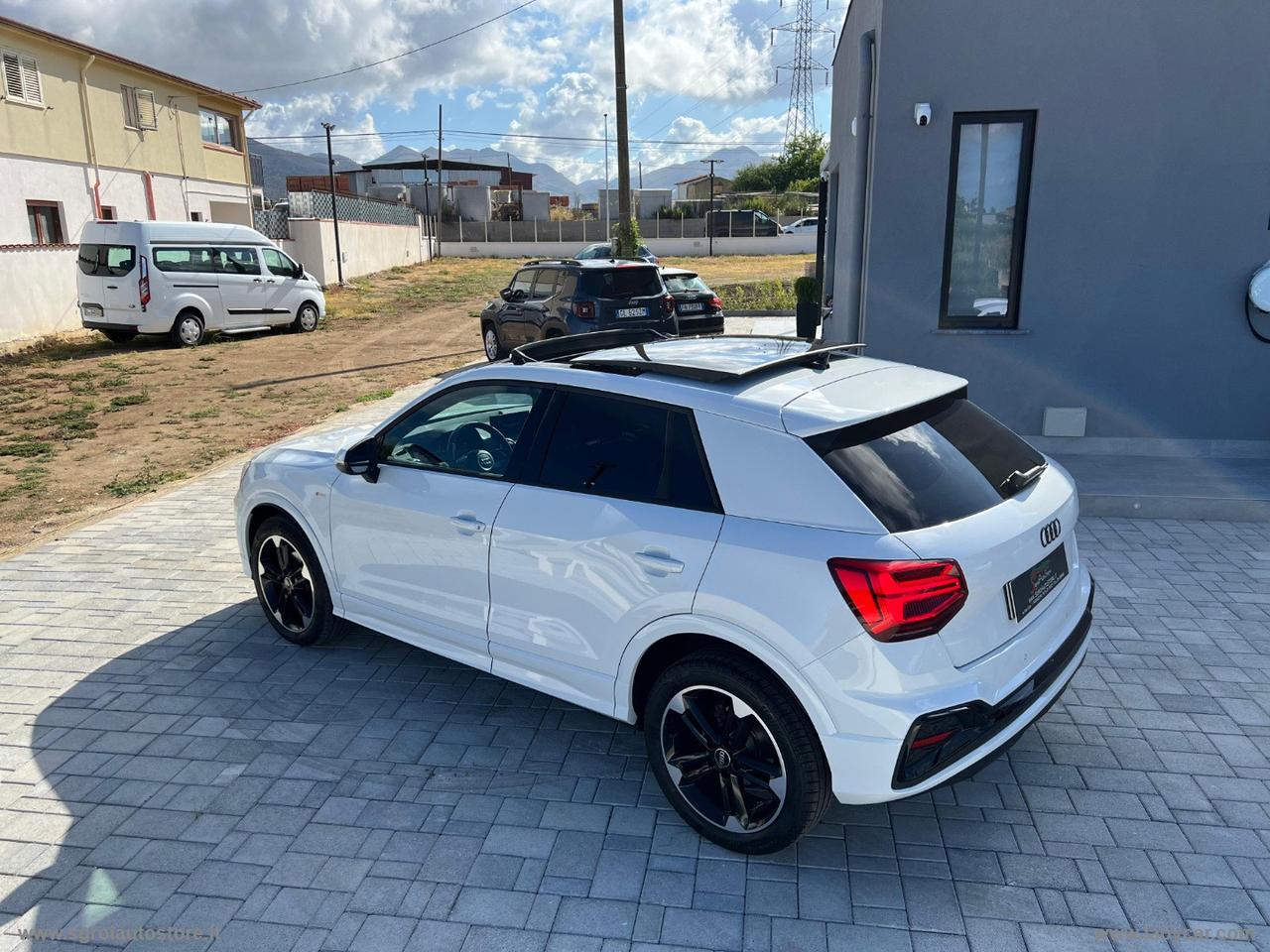 AUDI Q2 30 TDI S line Edition
