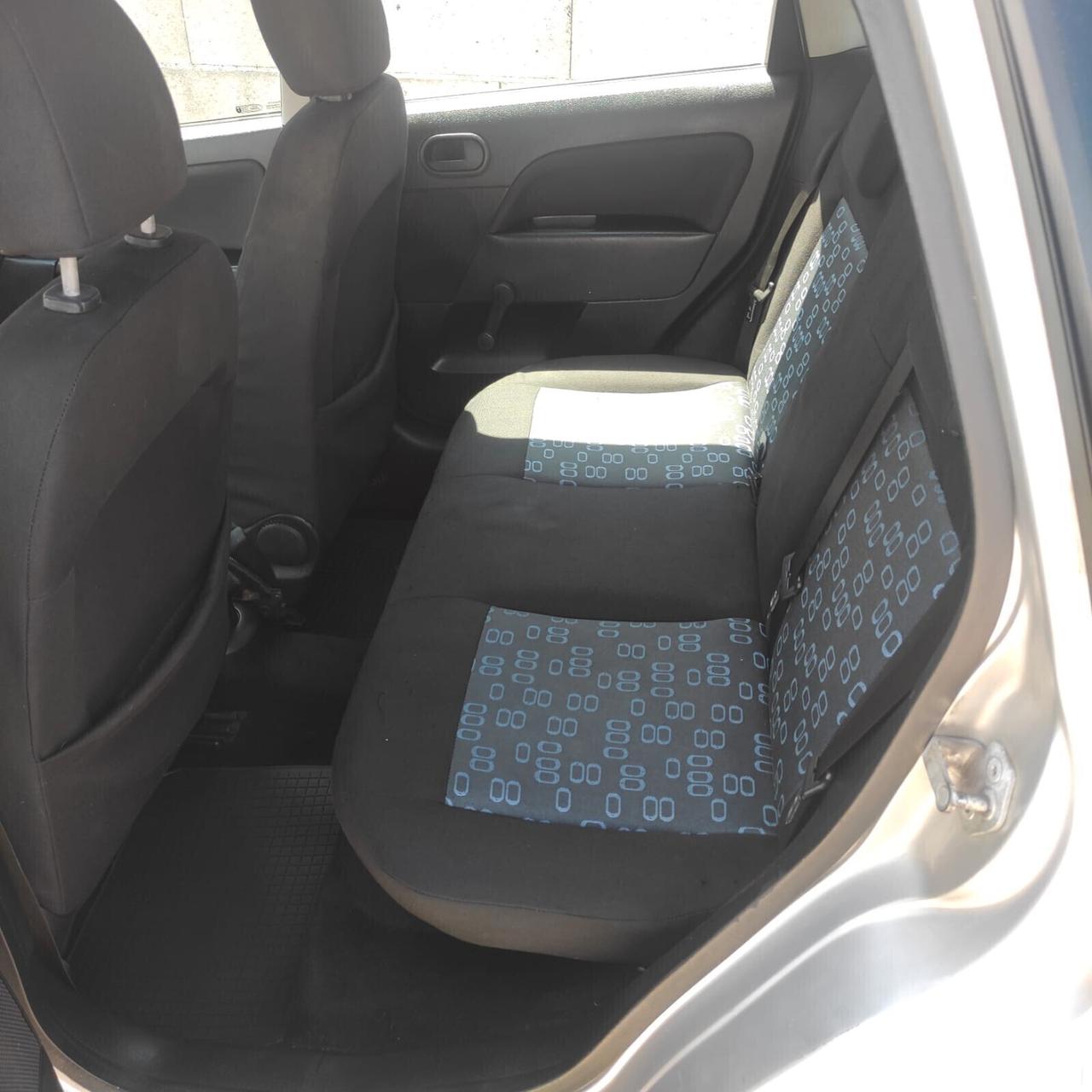 Ford Fiesta 1.2 16V 5p. Ghia