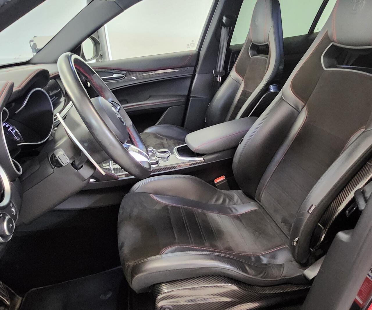 Alfa Romeo Stelvio 2.9 Bi-Turbo V6 510 CV AT8 Quad
