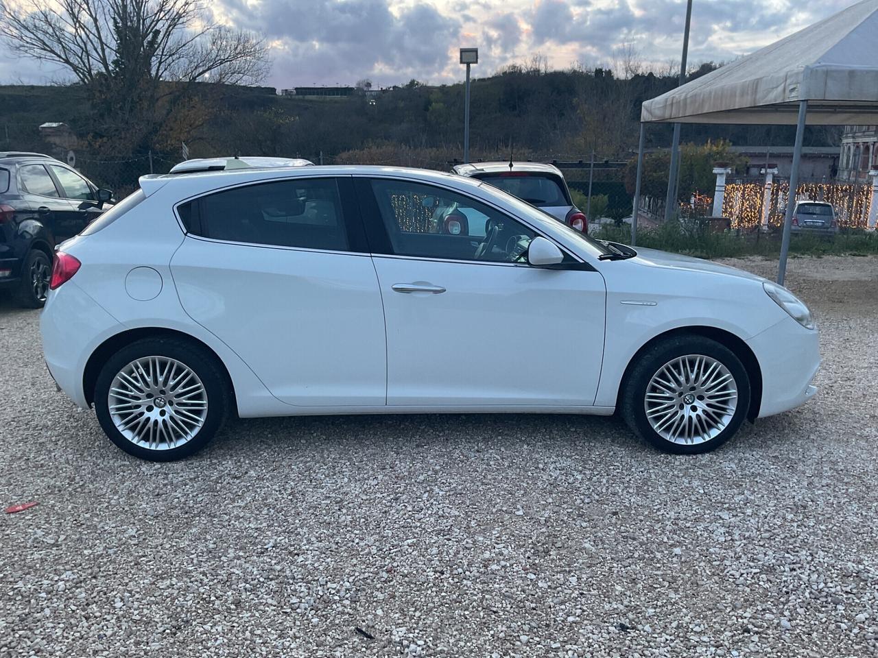 Alfa Romeo Giulietta 2.0 JTDm-2 140 CV Exclusive