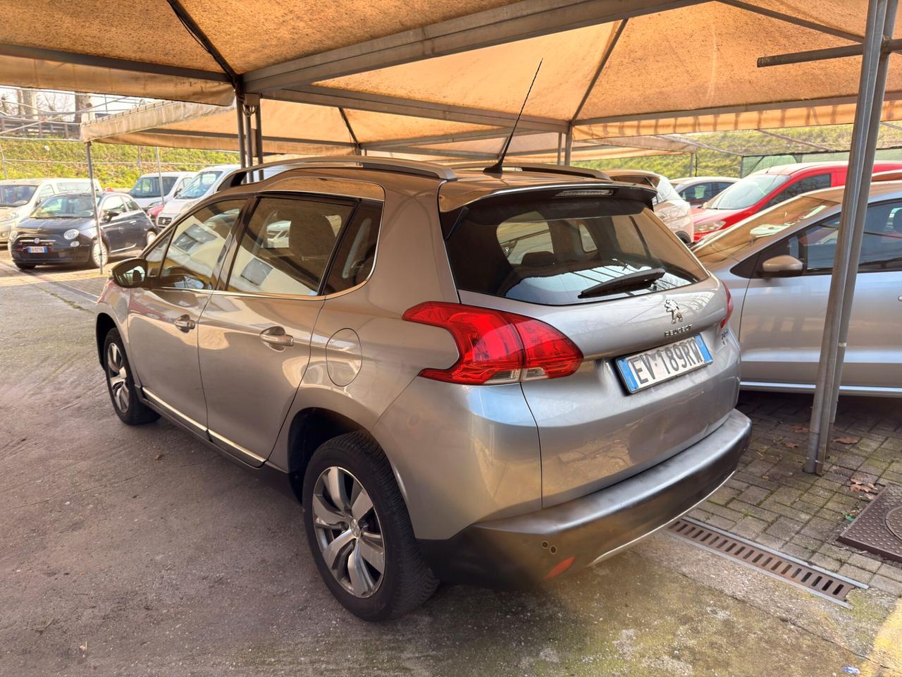 Peugeot 2008 Cambio Automatico KM 100.700