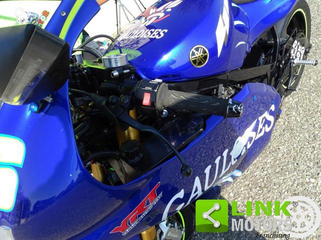 YAMAHA RD 500 LC REPLICA VALENTINO ROSSI
