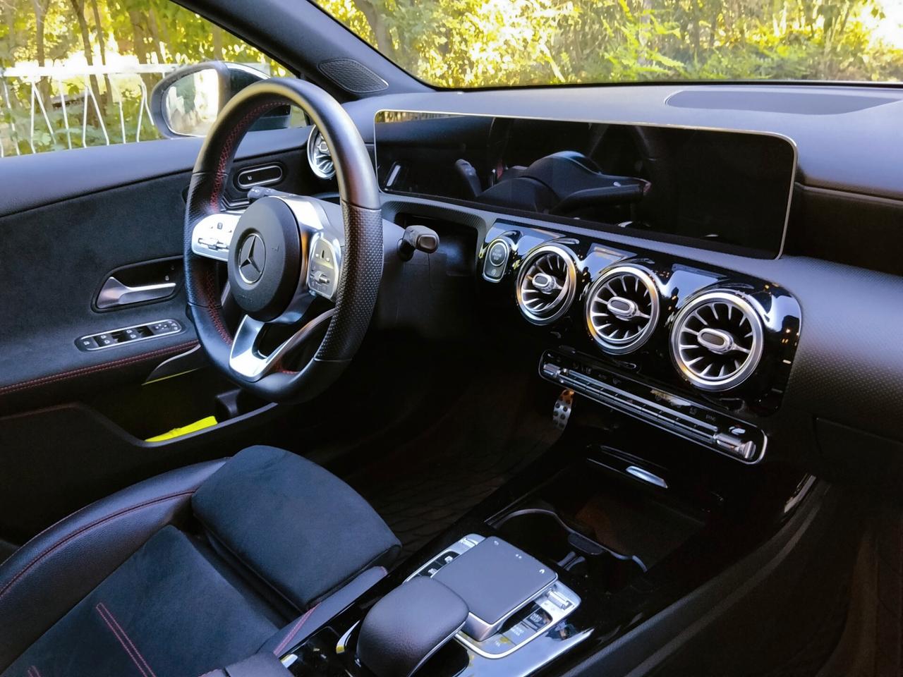 Mercedes-benz A 200 d Automatic Premium AMG
