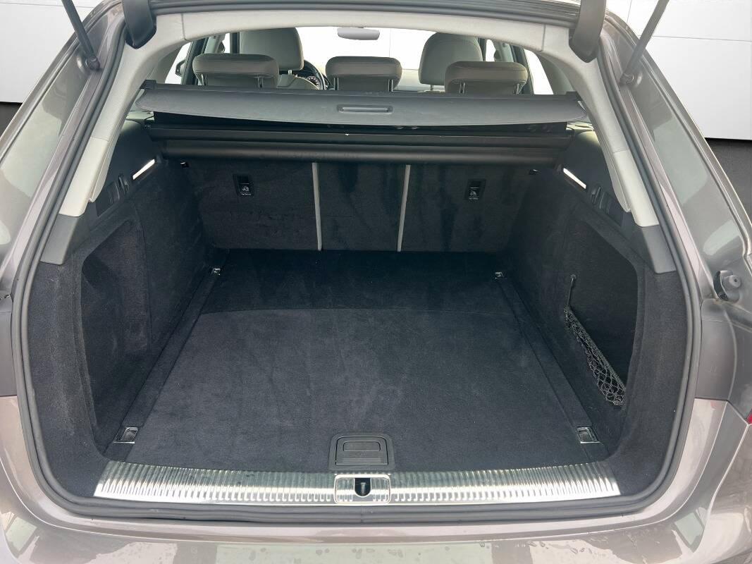 Audi A4 Avant 30 2.0 tdi mhev Business Advanced 136cv s-tronic