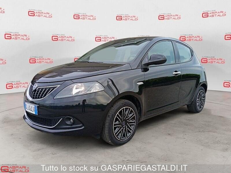 Lancia Ypsilon 1.0 FireFly 5 porte S&S Hybrid Silver