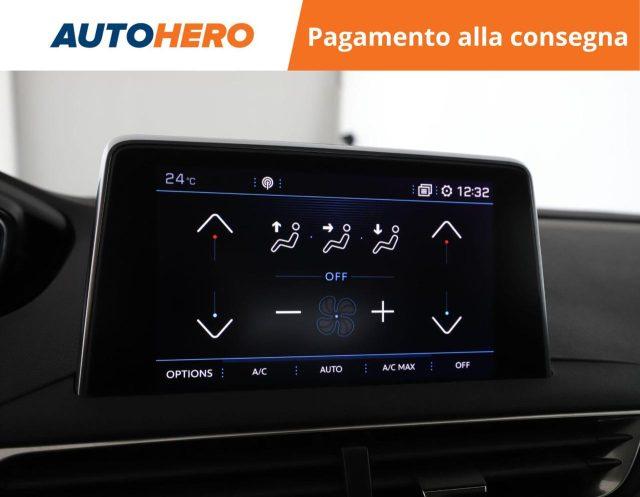 PEUGEOT 3008 BlueHDi 130 S&S EAT8 Business