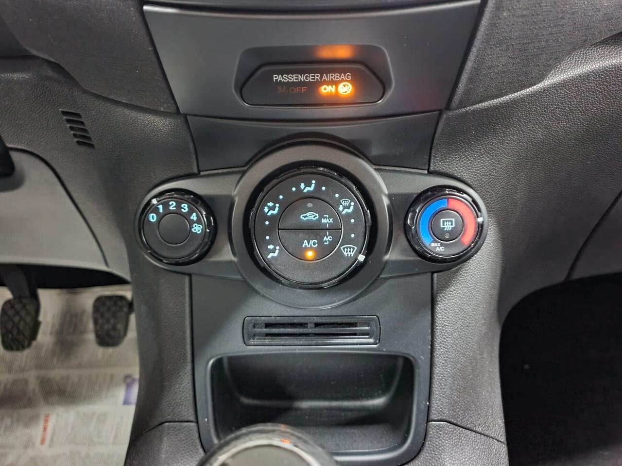 Ford Fiesta 1.4 97cv Titanium 2014 GPL 2035