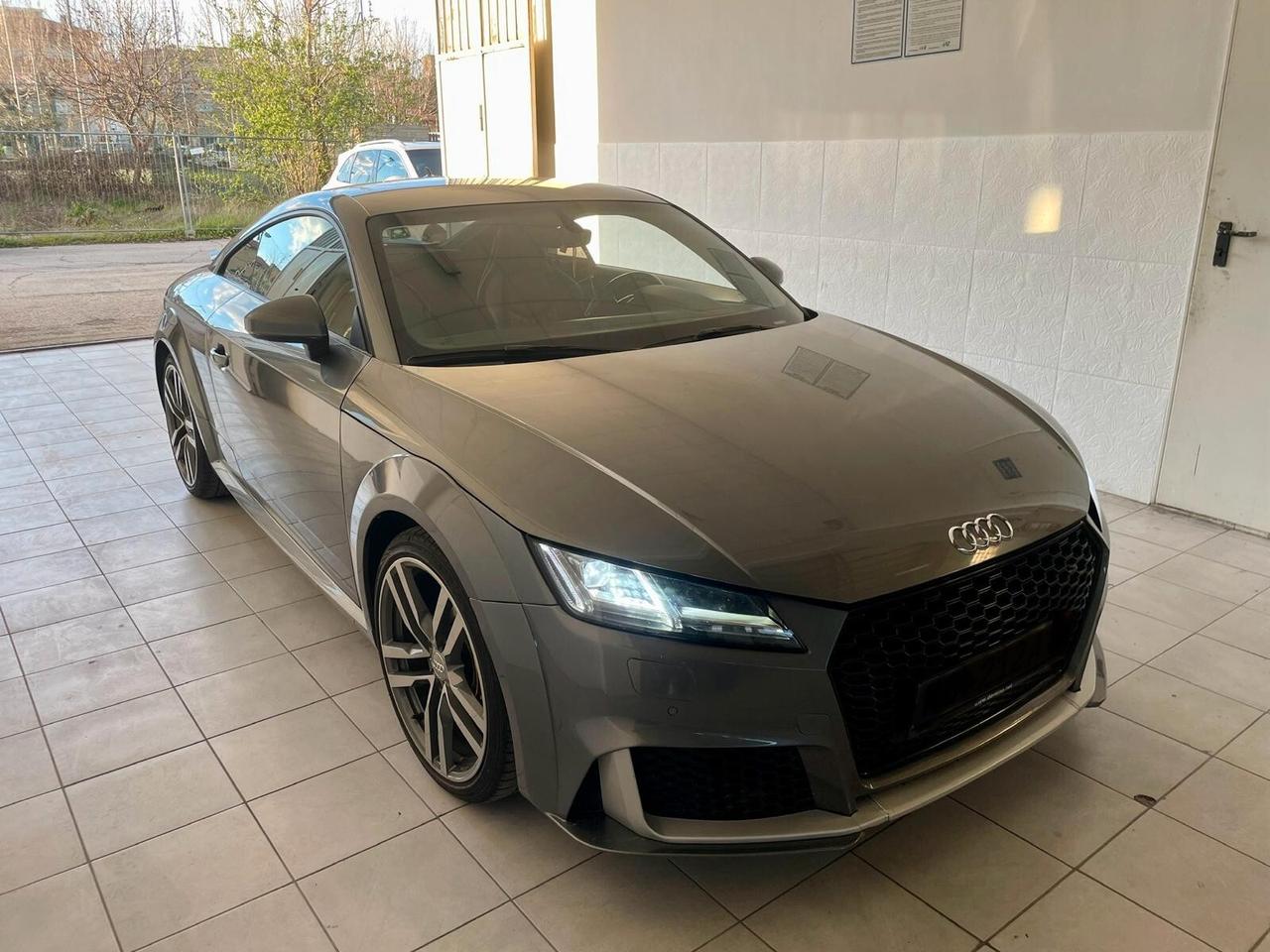 Audi TT Coupé 2.0 TFSI quattro S tronic line