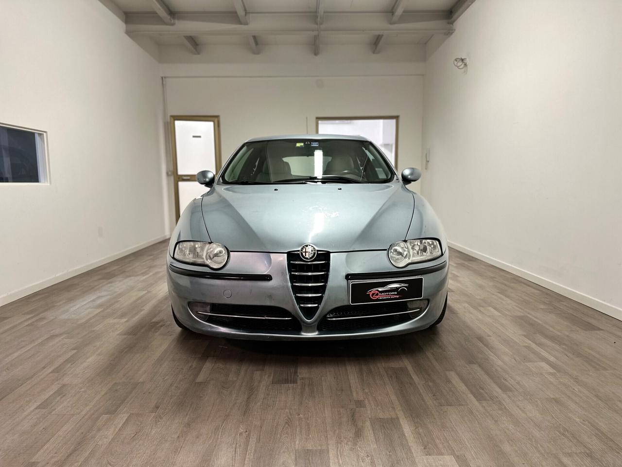 Alfa Romeo 147 1.6i 16V T.S. (105 CV) cat 3p. Dist.