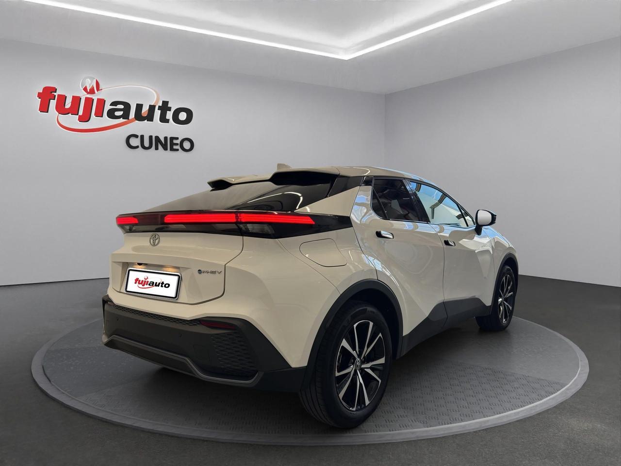 Toyota C-HR 2.0 phev Trend eco fwd e-cvt