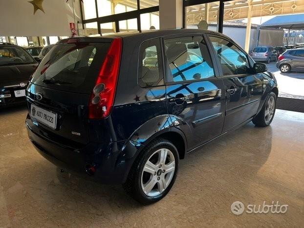 FORD FIESTA 1.4 TDI del 2009 con soli 130000KM