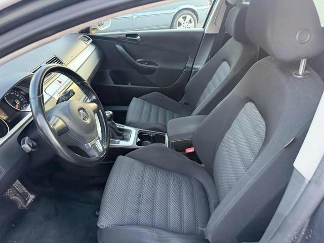 VOLKSWAGEN Passat 2.0 TDI DPF Var. Highline senza lavoro da fare
