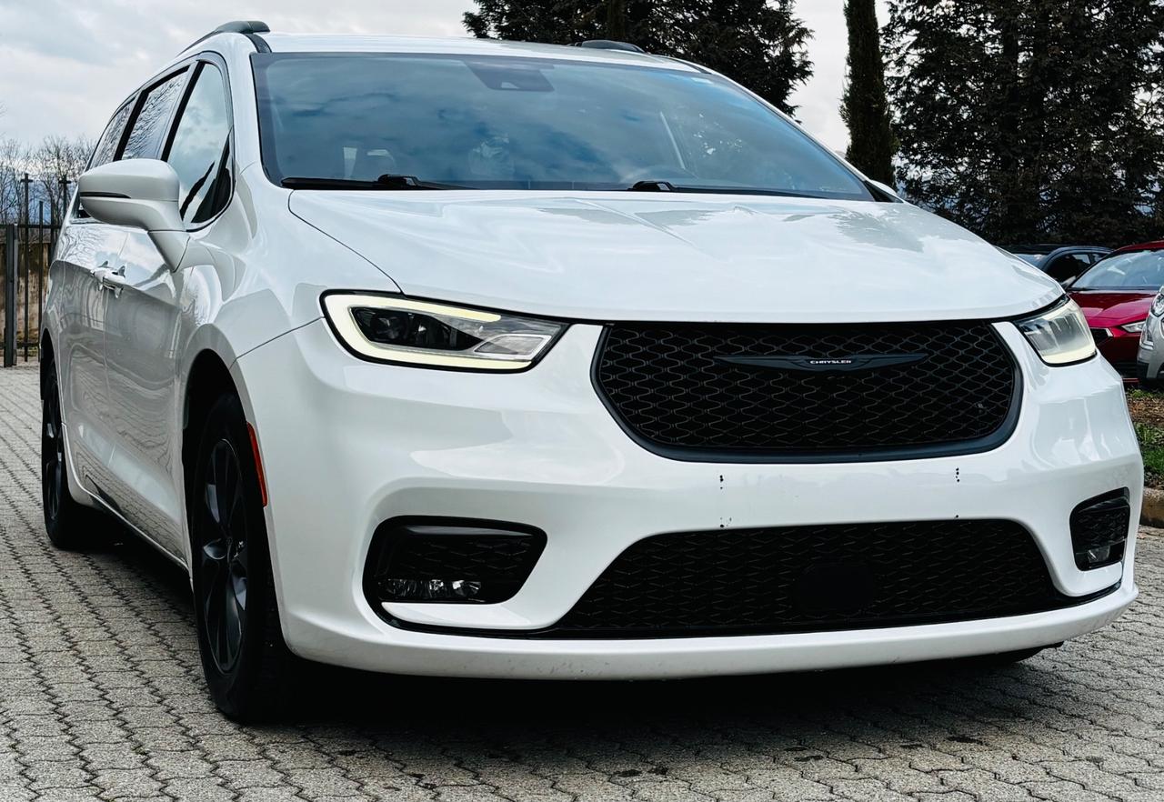 Chrysler Pacifica GPL TOURING S AUTOMATIC AT9 7 POSTI