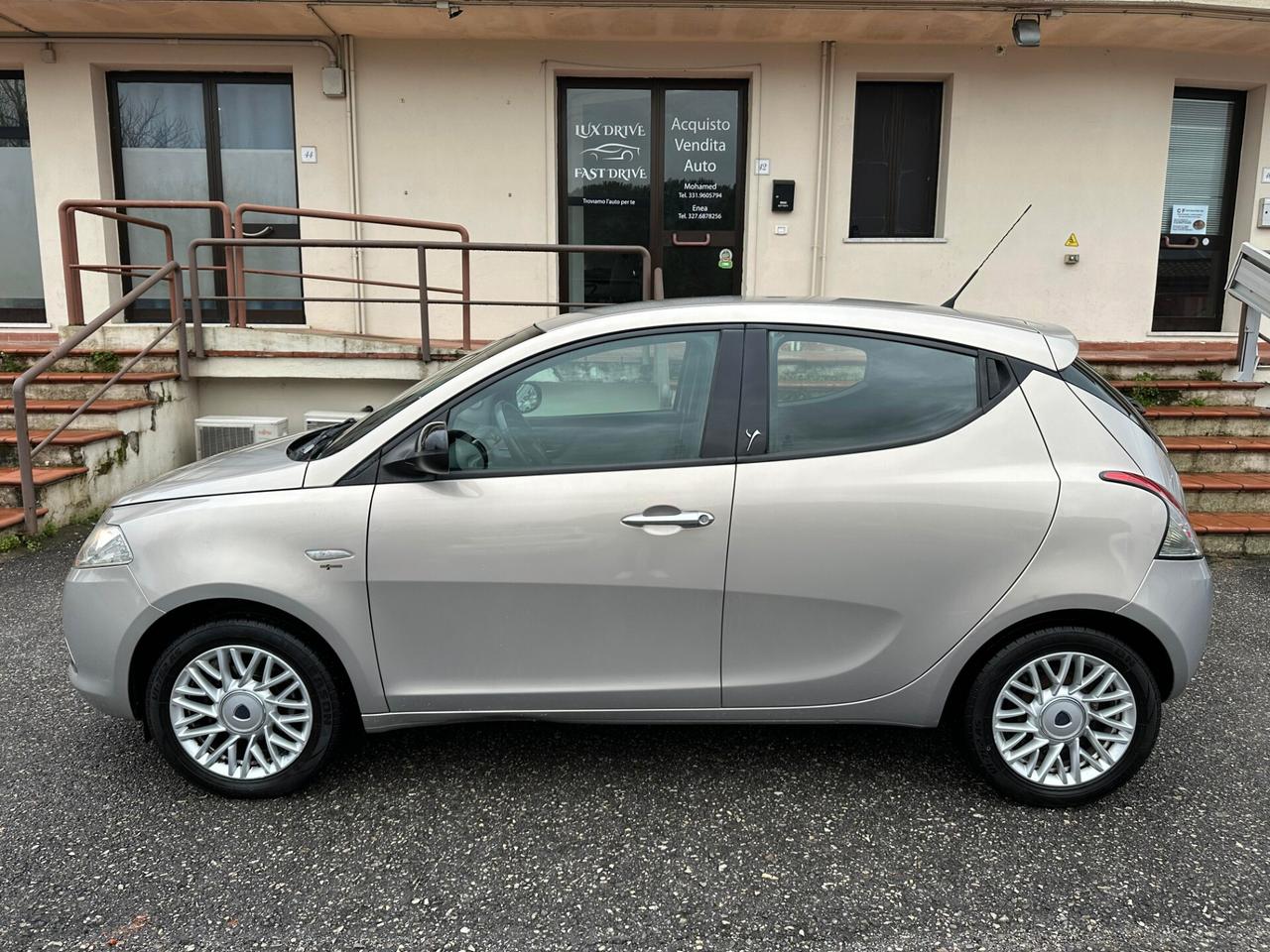 Lancia Ypsilon 1.2 69 CV 5 porte Gold