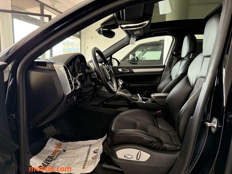 Porsche Cayenne 3.0 Diesel Pure green Platinum Edition