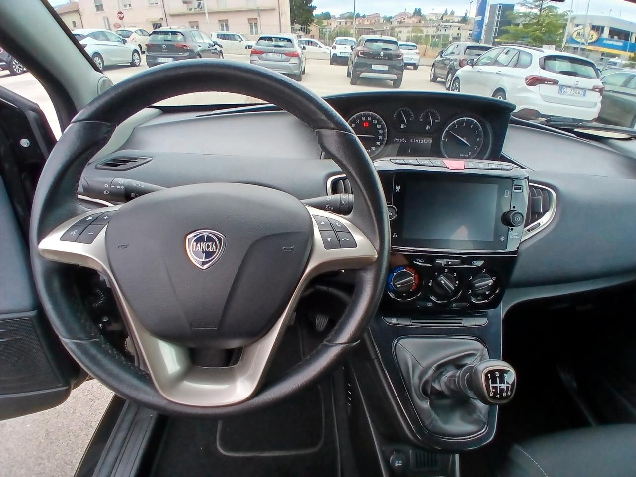 Lancia Ypsilon 1.0 HYBRID GOLD 2023