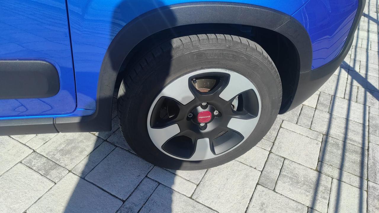 FIAT PANDA CITY CROSS 1.0 IBRIDA 70CV BLU ITALIA