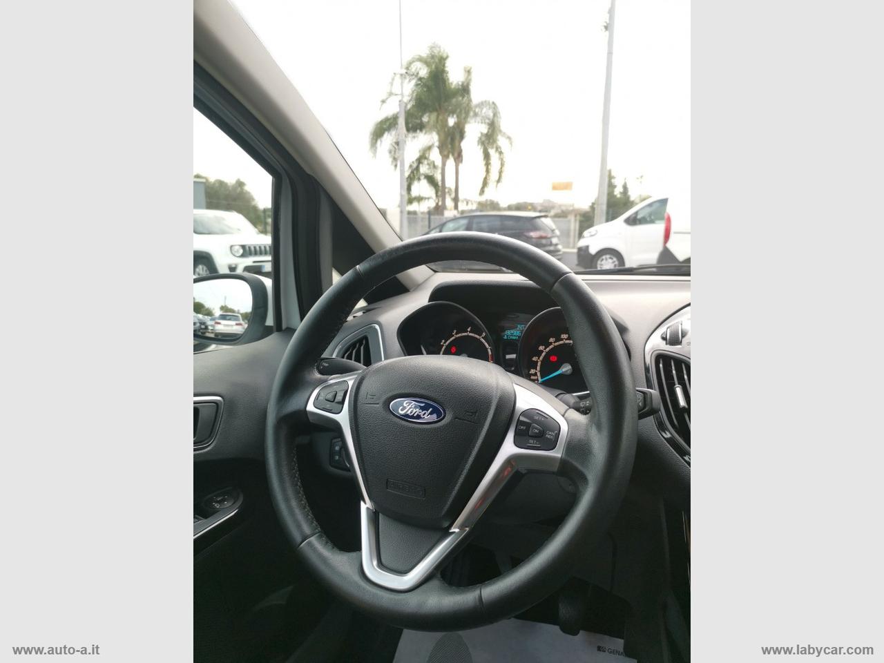 FORD B-Max 1.4 90 CV GPL Business Titanium