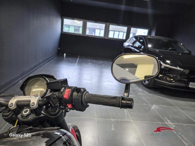 TRIUMPH Trident 660