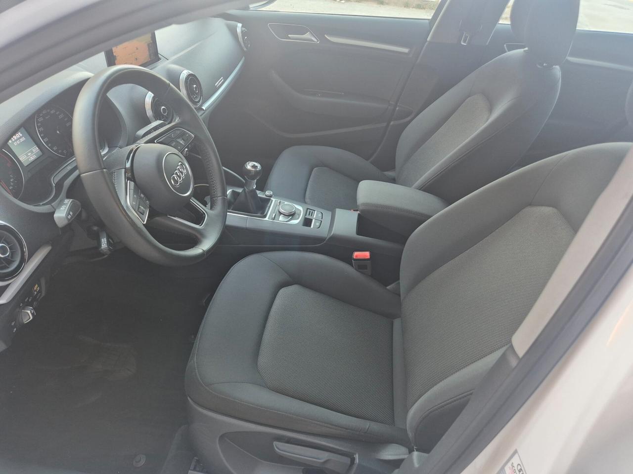 AUDI A3 ANNO 2018 FARI LED SOLI KM 90000 CERTIFICATI