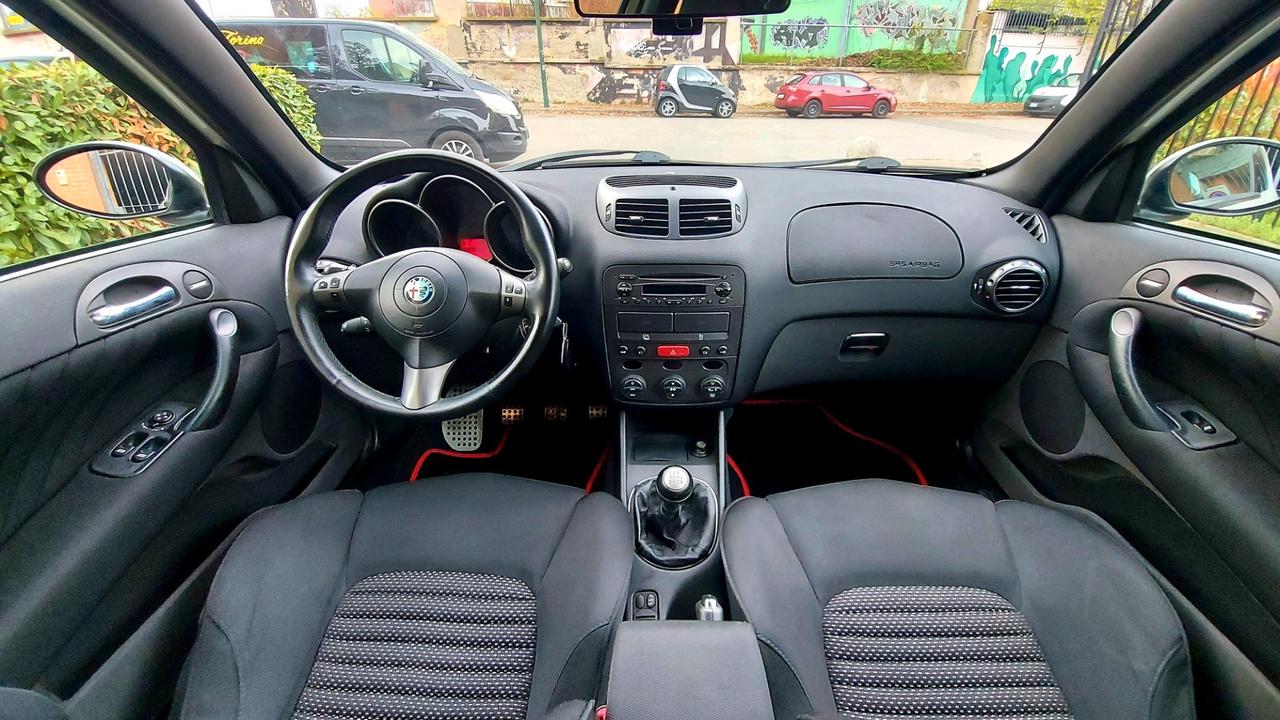 Alfa Romeo 147 GTA 3.2i V6 24V (cambio manuale)