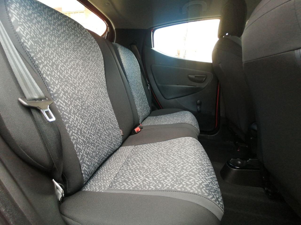 Lancia Ypsilon 1.0 FireFly 5 porte S&S Hybrid Ecochic