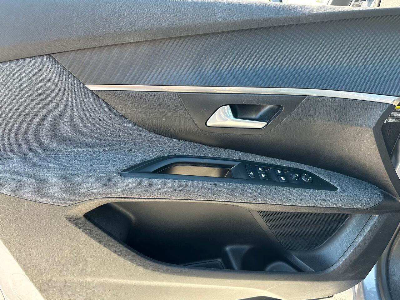 Peugeot 5008 BlueHDi 130 S&S Allure