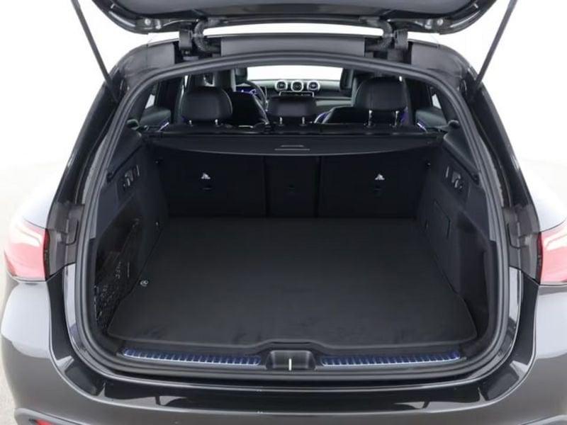 Mercedes-Benz GLC MERCEDES-BENZ CLC 200d 4M AMG MBUX AHK Distronic 360