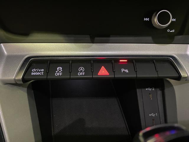 AUDI Q3 SPB 35 S-tronic TDI Business Plus