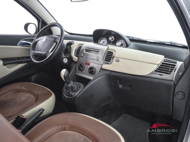 LANCIA Ypsilon 1.3 MJT 90 CV Oro Bianco - PER OPERATORI DEL SETTO