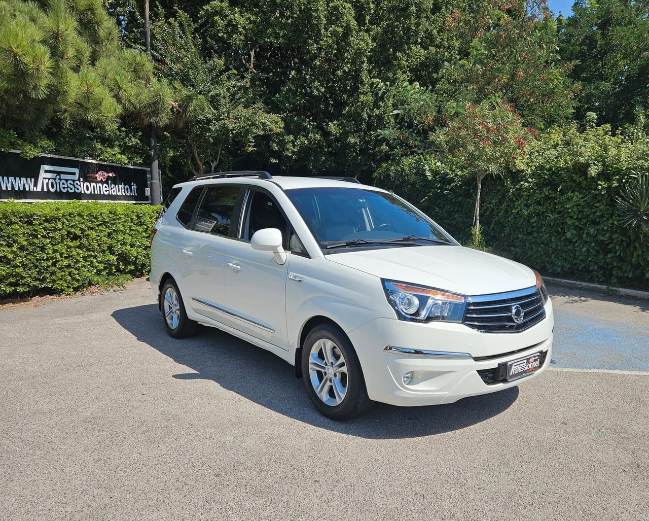 Ssangyong Rodius 2.2 Diesel 2WD M/T