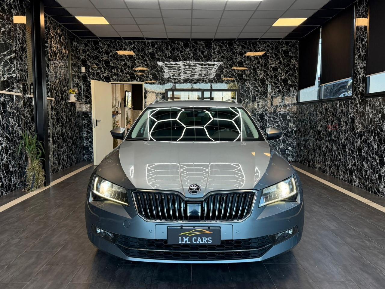 Skoda Superb 2.0 TDI DSG Wagon Ambition
