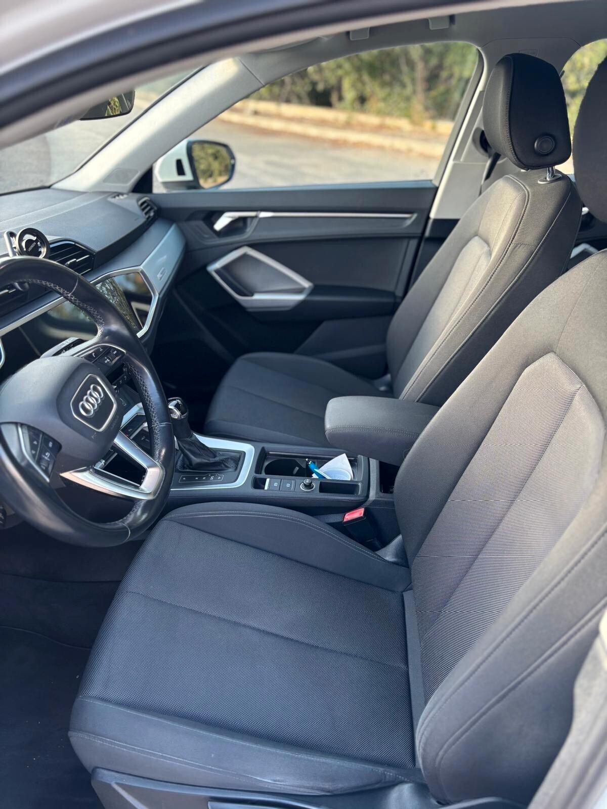 Audi Q3 35 TDI S tronic Business Advanced