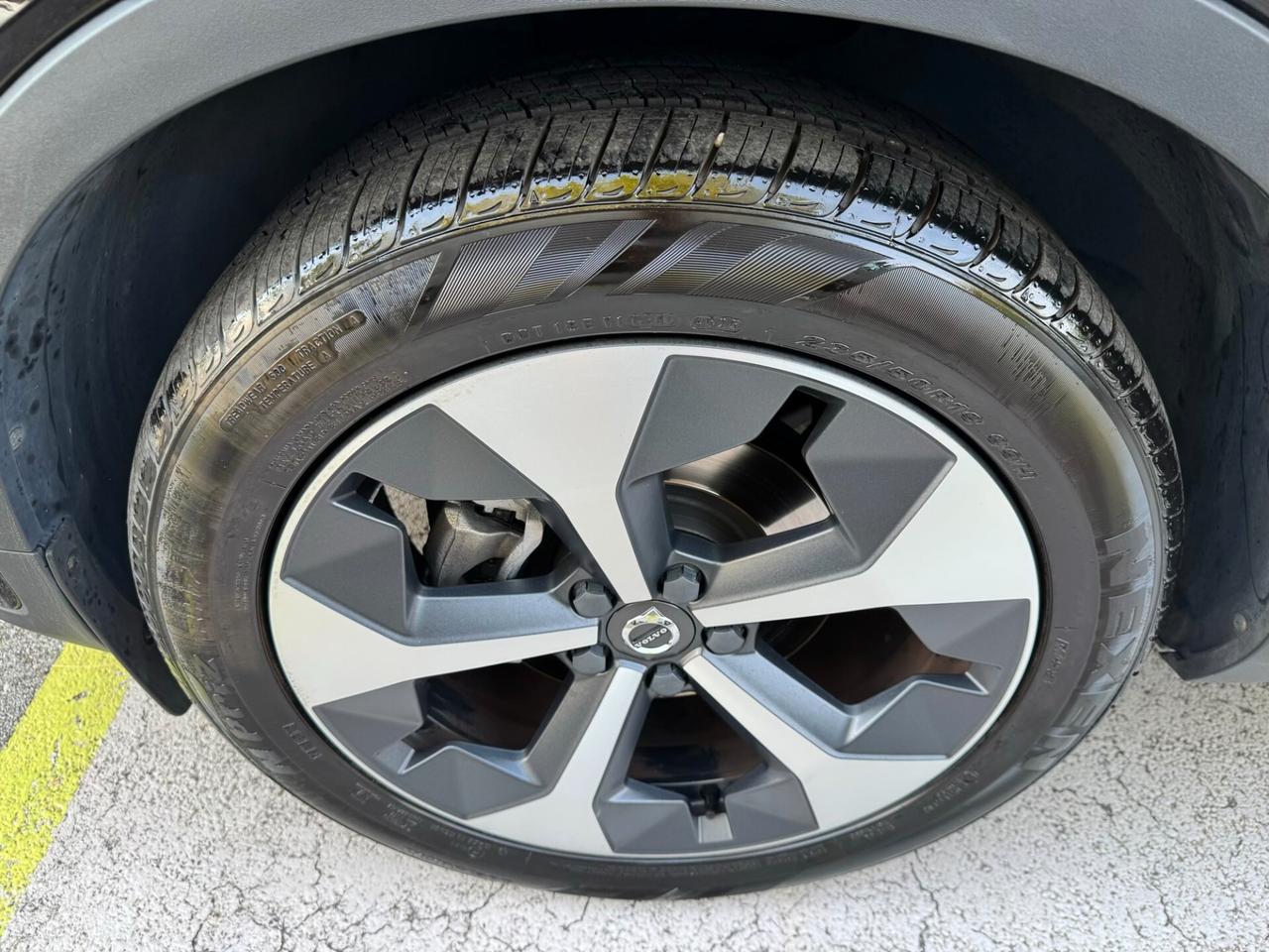 Volvo XC40 1.5 T2 Core GEARTRONIC UNIPROPR GARAN24