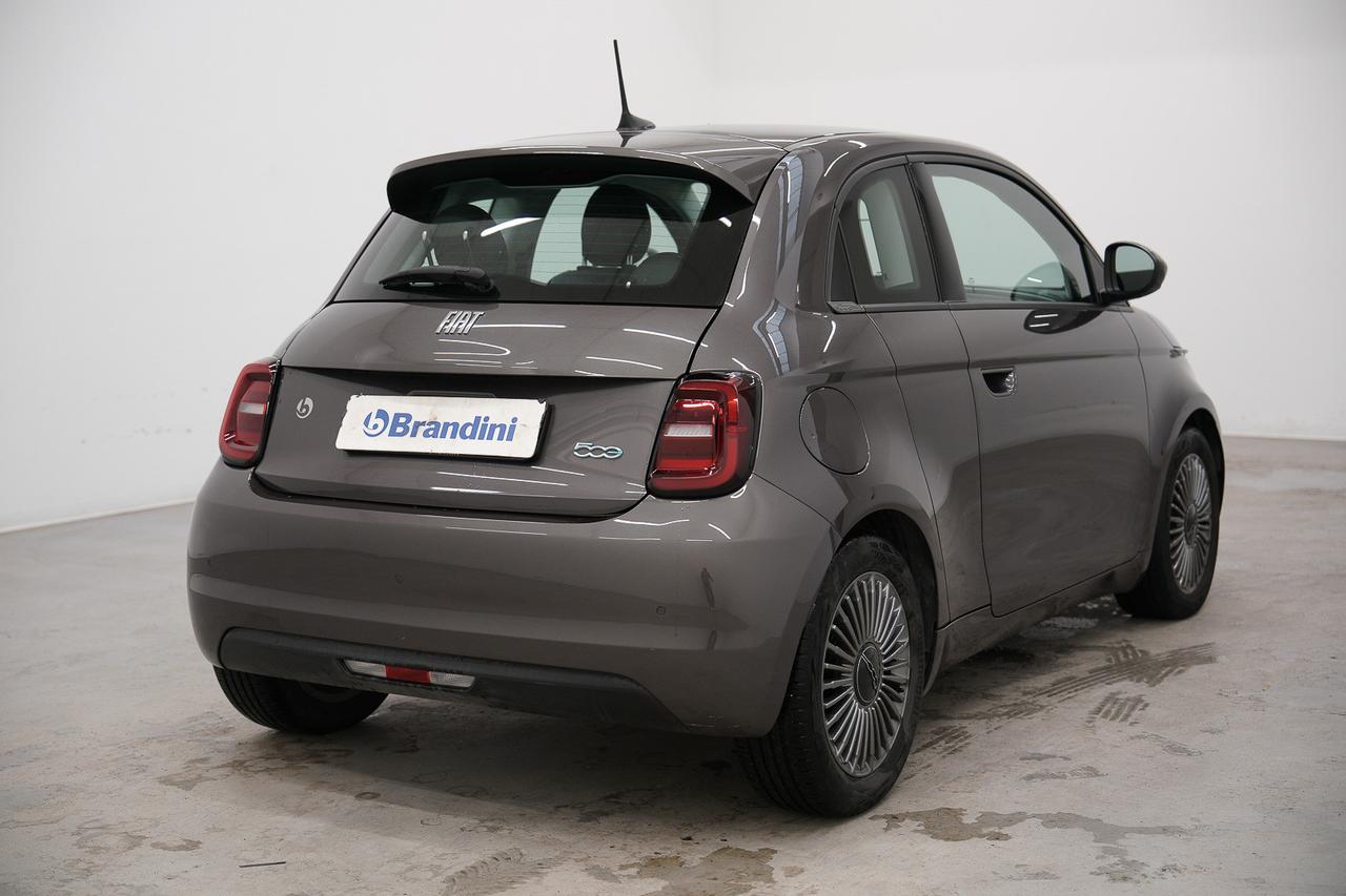 FIAT 500e 3+1 42 kWh Passion