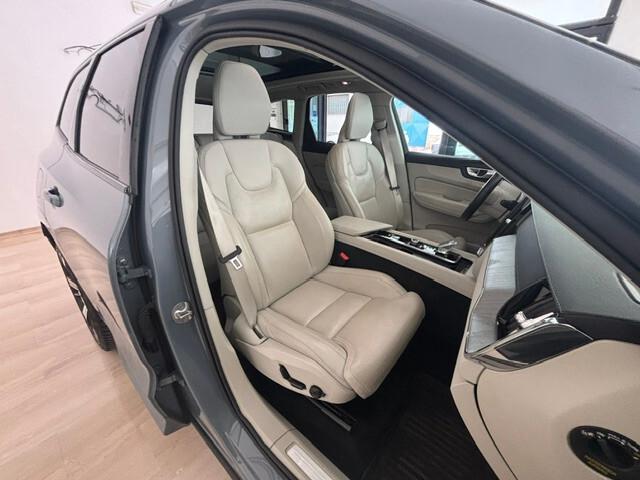 Volvo XC60 2.0d b4 Ultimate Dark awd 2024