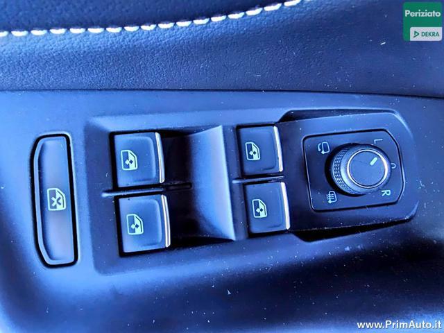 VOLKSWAGEN Passat Variant 2.0 TDI SCR 150 CV DSG Elegance
