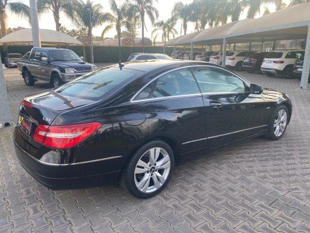MERCEDES-BENZ E 250 CDI Coupé BlueEFFICIENCY Avantgarde