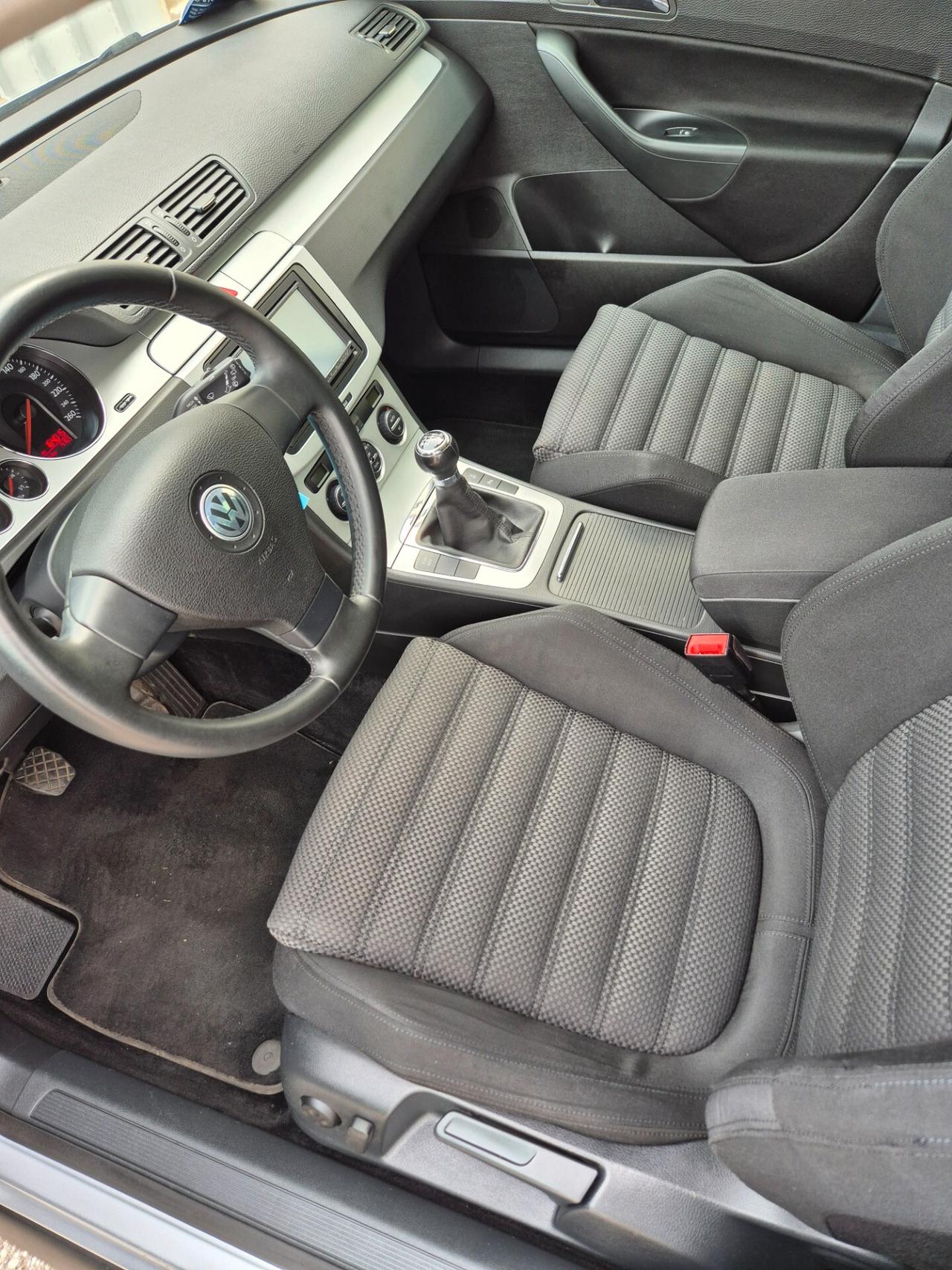 Volkswagen Passat 2.0 TDI DPF Var. Comfortline