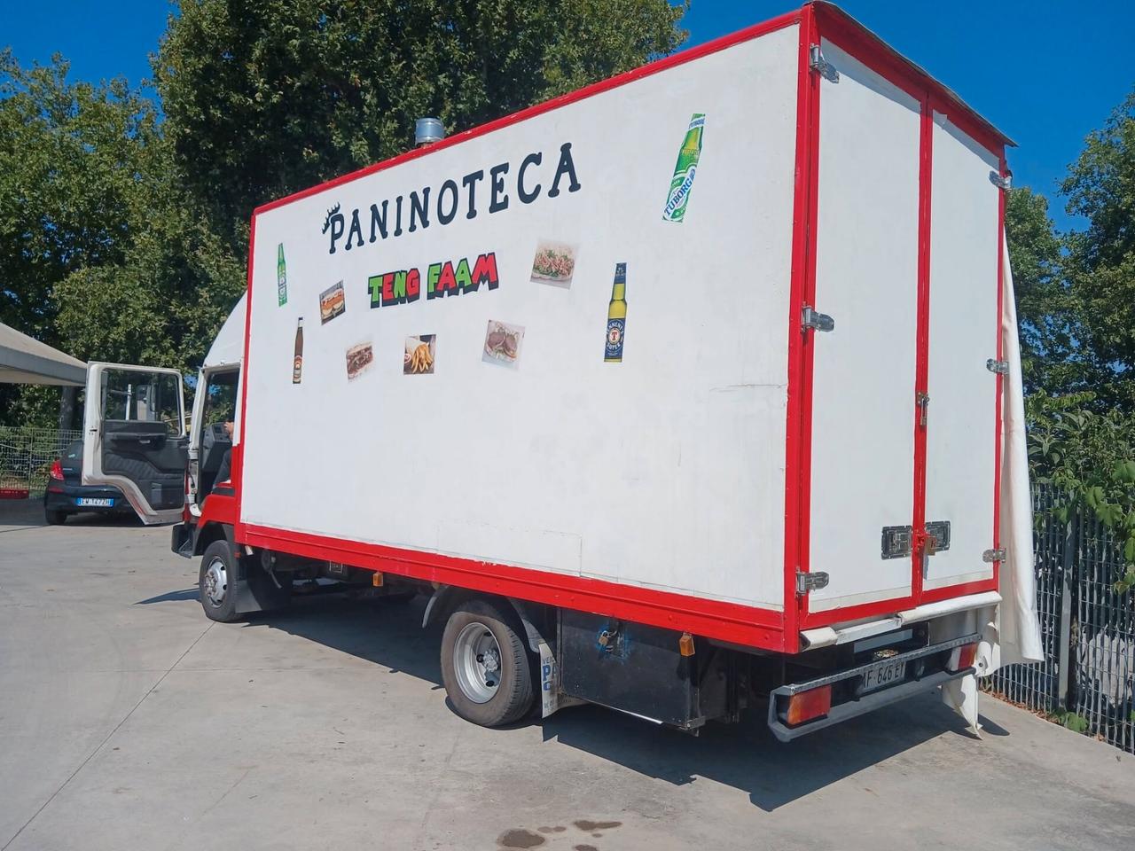 Nissan L-35 L-35.095 4.0 diesel PC-RG Cabinato km 166000 ALLESTITO X RISTORAZIONE